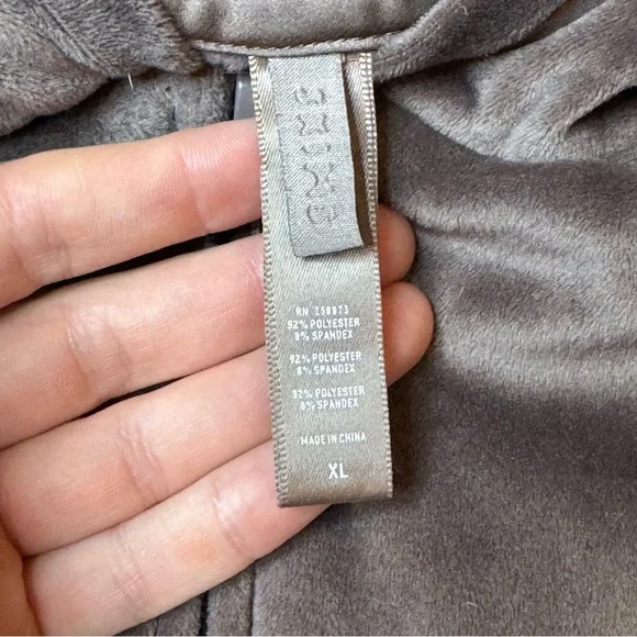 SKIMS Velour Cropped Hooded Zip-Up Size XL - Picture 4 of 4